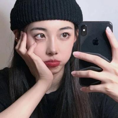 妓女。演员。皮条客